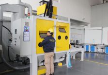 江蘇拋丸機(jī)除銹設(shè)備 臺(tái)車式噴丸機(jī)/拋丸機(jī)